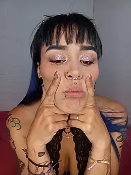 Hillary_Rose_ webcam