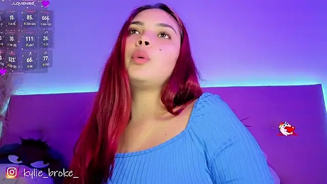 Kylie_brokee webcam