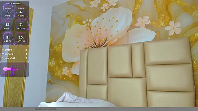 NahomiWalker_ webcam