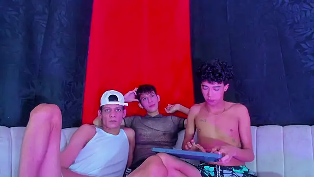 Pleasure_boys_hot webcam