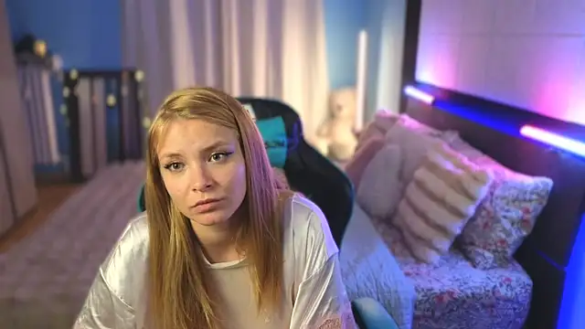 anastasiaaniess (F young) - Happy Annie :heart: