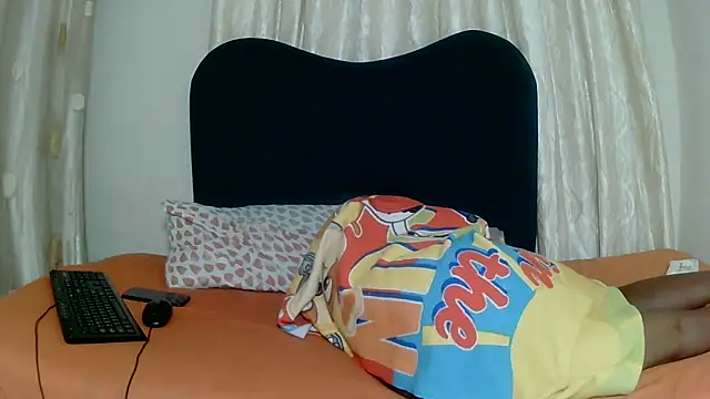 Exotic_FreakyQueen webcam