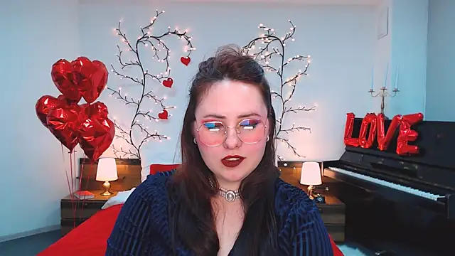 Hennessy_bunny webcam