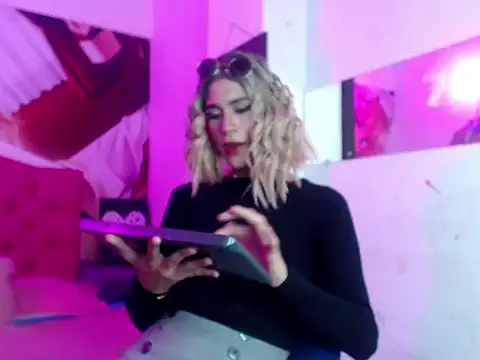 Ailanys_Miller webcam