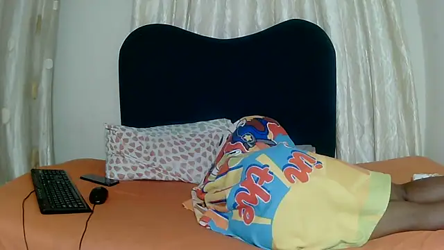 Exotic_FreakyQueen webcam