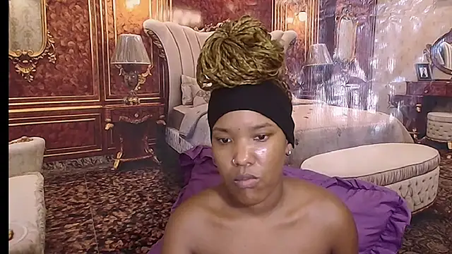 EroticSexyPrada webcam