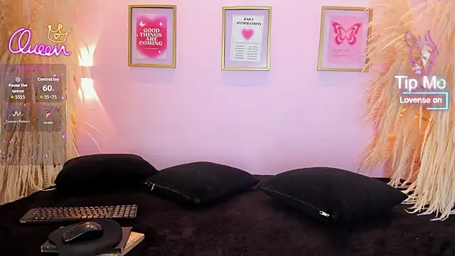 SunnyGilmoree webcam