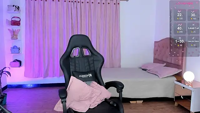 Lizzie_corner_v webcam