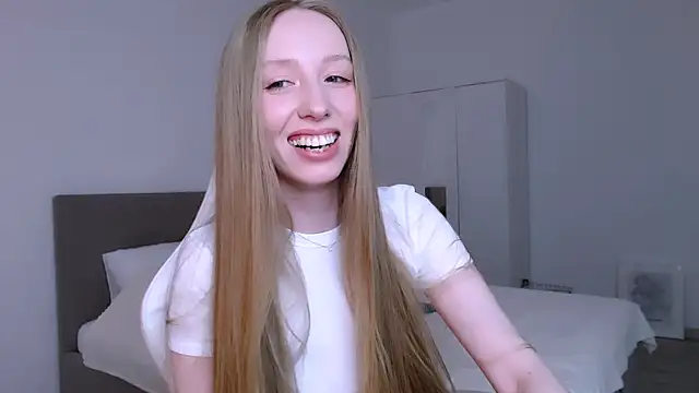 Luna_insniity webcam