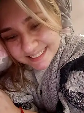 deep_velvet_enigma webcam