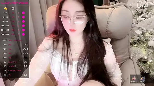 Monica-666888- webcam