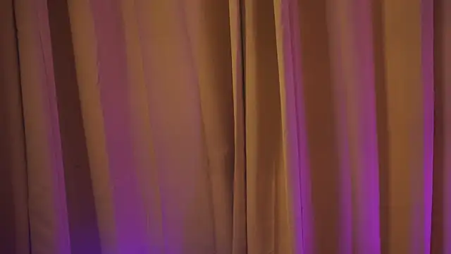 VitoriaCarusso's live cam