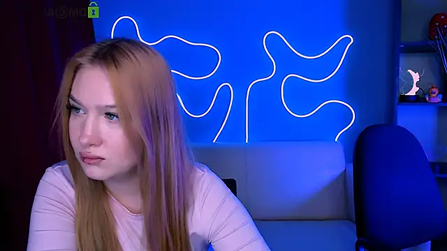 playful_sophie webcam