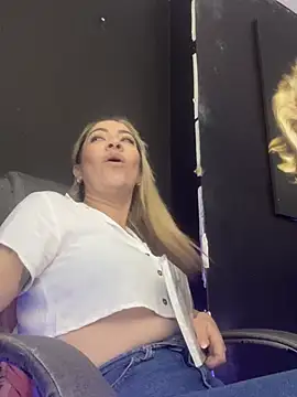 viktoria_davis_ webcam