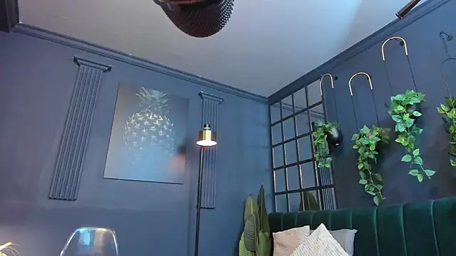 scarlet_edwars webcam