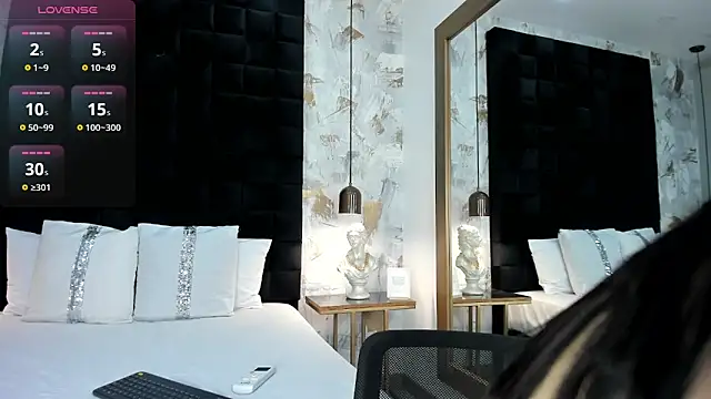 emily_clarkk_ webcam