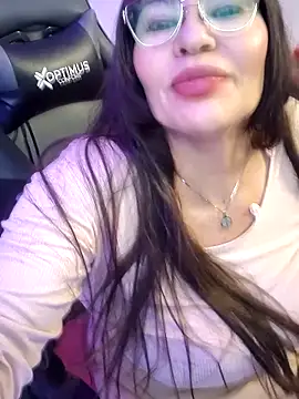 esmeralda_milf webcam