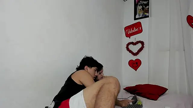 Laura_and_Kevin webcam