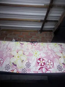 Webcam Model (RAKEL37)  is live.Free join now!