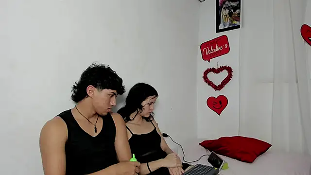 Laura_and_Kevin webcam