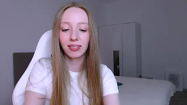 Luna_insniity webcam