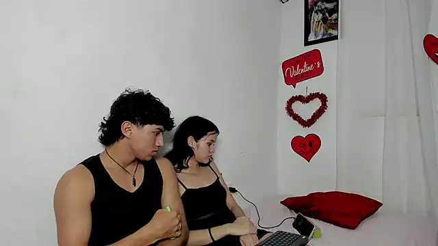 Laura_and_Kevin webcam