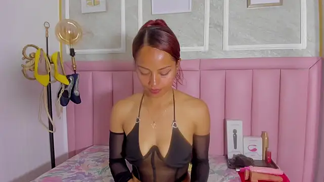 HoollyHendrix webcam