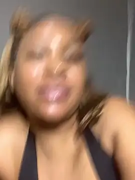 Creamy_bitchxxx webcam