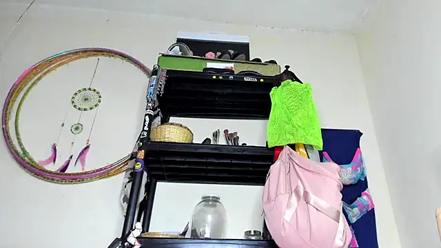 Angel_White25 webcam