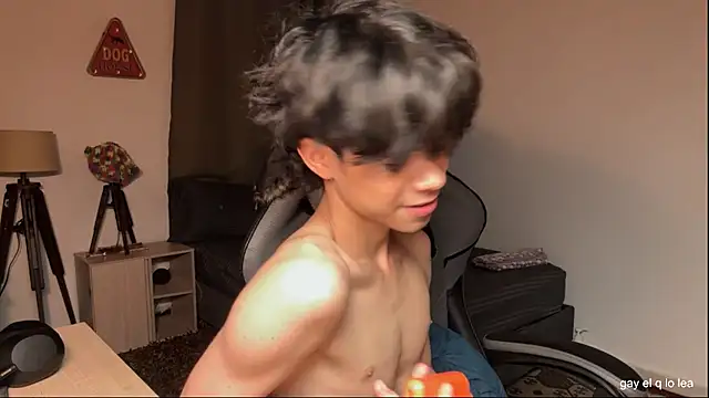 OopsAgain_'s live cam