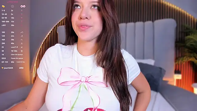 emperatriz_reyes's live cam