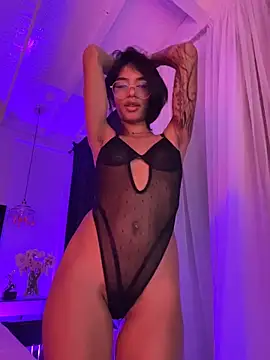 TweetiePieXXX webcam