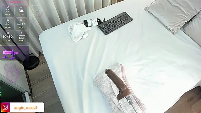 angiee_roses webcam