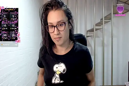 Jessie_Desire webcam