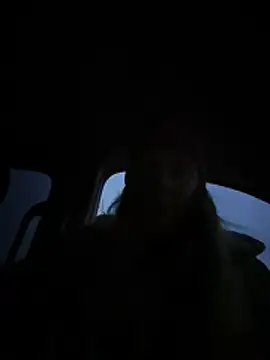 GoldenFlameGoddess webcam