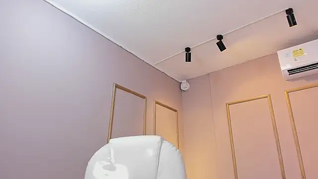 NahimiThompson webcam