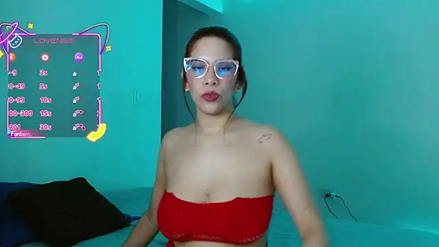 mishell1collins webcam