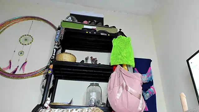 Angel_White25 webcam