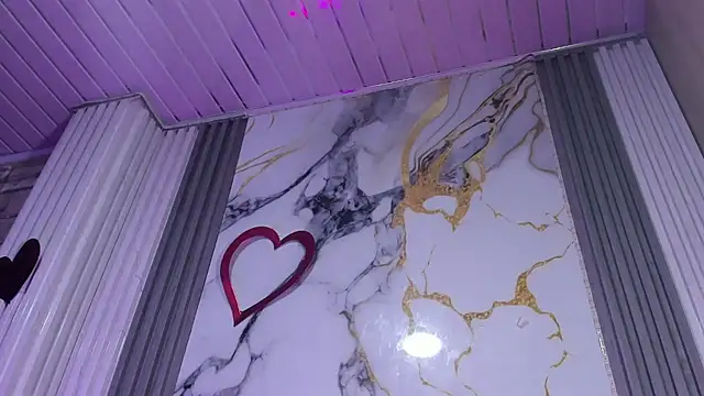 mlucreciasucker303av webcam