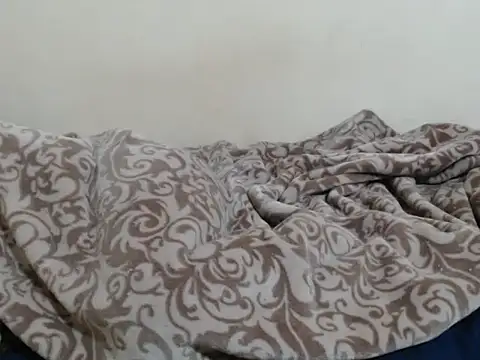 SweetDarkBrownie webcam