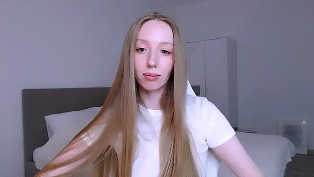 Luna_insniity webcam