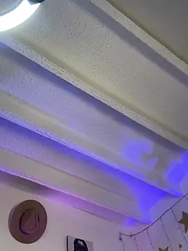 lonely_shewolf webcam