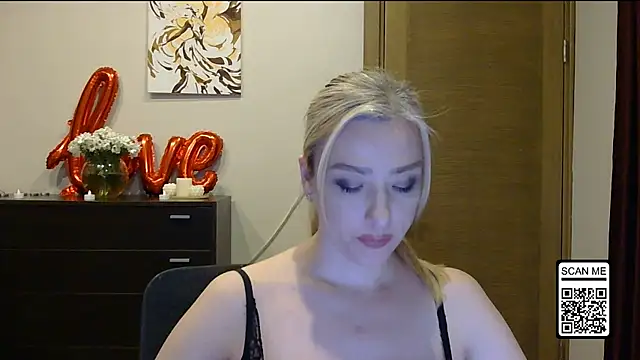 Wild_Silk_Desire webcam