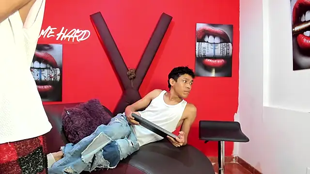 BEAUTY_BOYS1 webcam