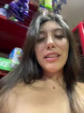 MiaJones21 webcam
