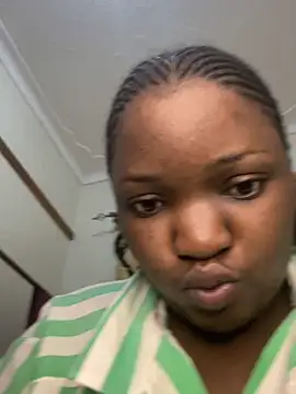 sweet18creamybigpussy webcam