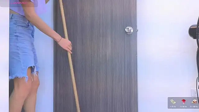 Mia_thompson_19 webcam