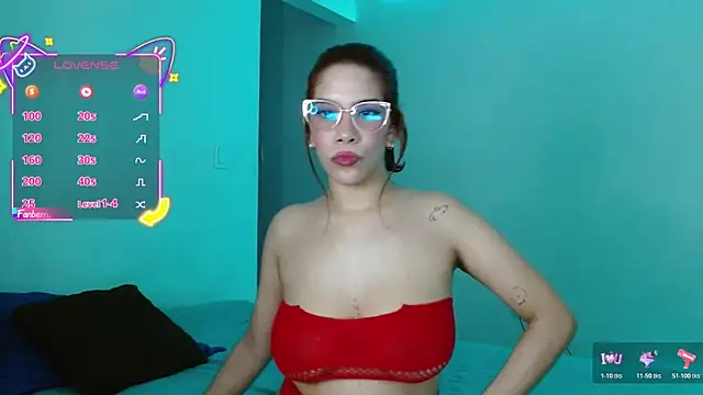 mishell1collins webcam