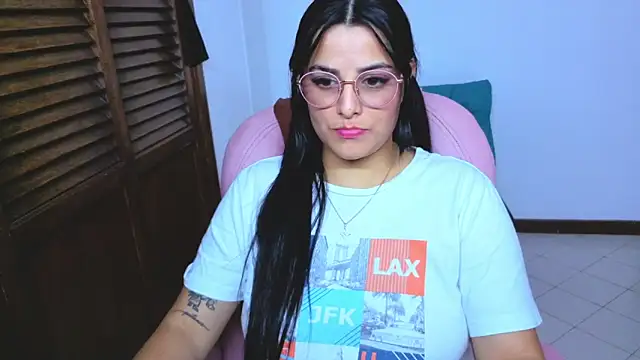 atenea_02_love - Atenea_02_love's free webcam - UK Sex Cams