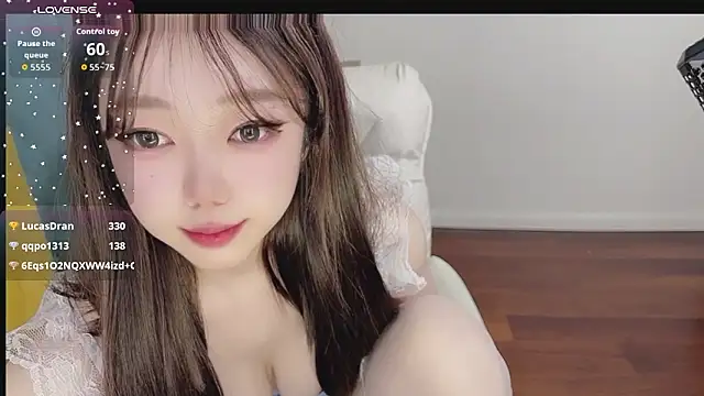 Lucky_Cici webcam